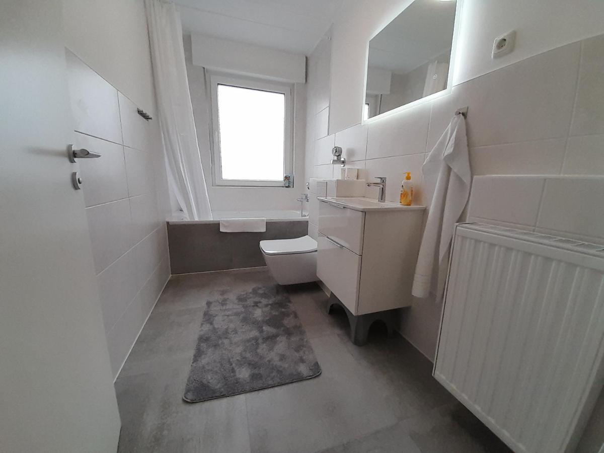 4-Zimmer-Ferienwohnung, Modern, Kueche, Wlan, Netflix Castrop-Rauxel Extérieur photo